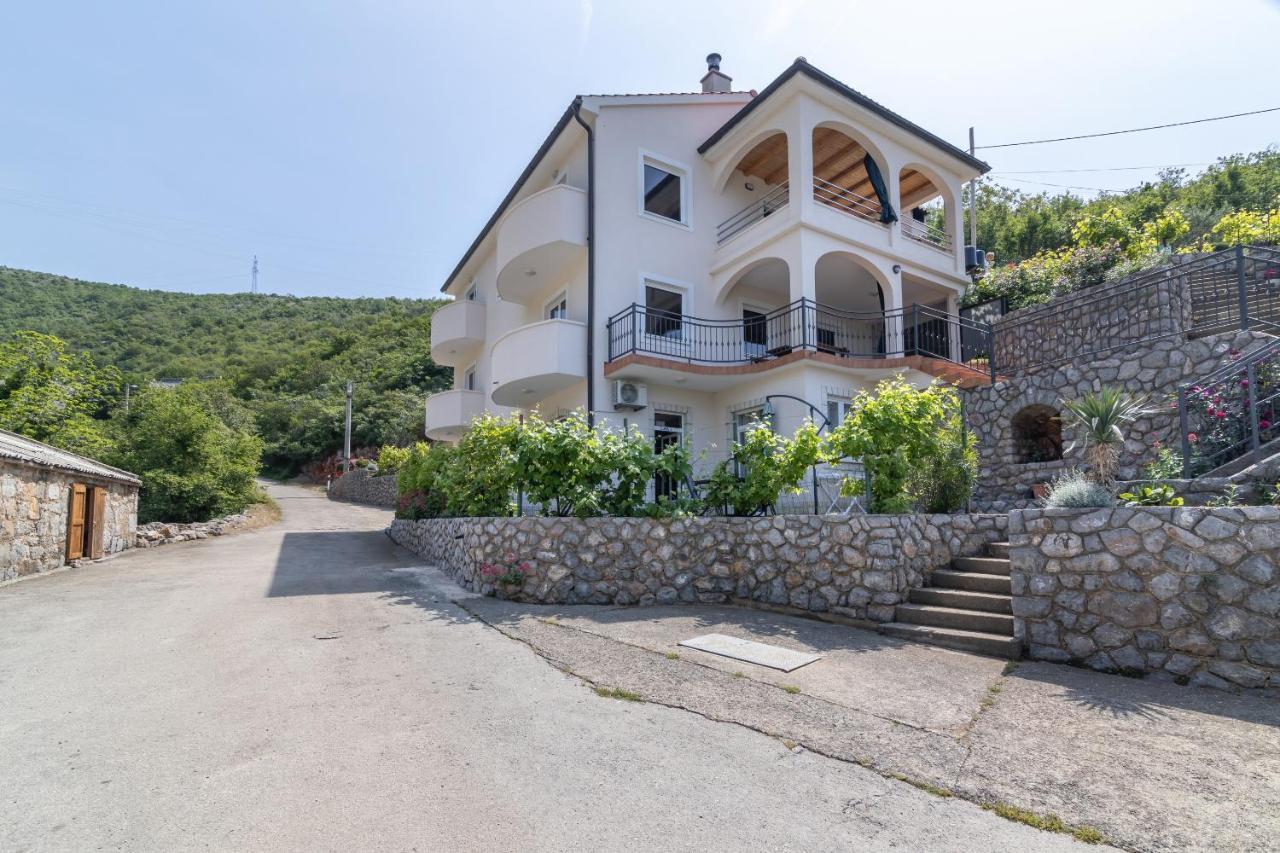 Dora Apartment Senj  Eksteriør billede